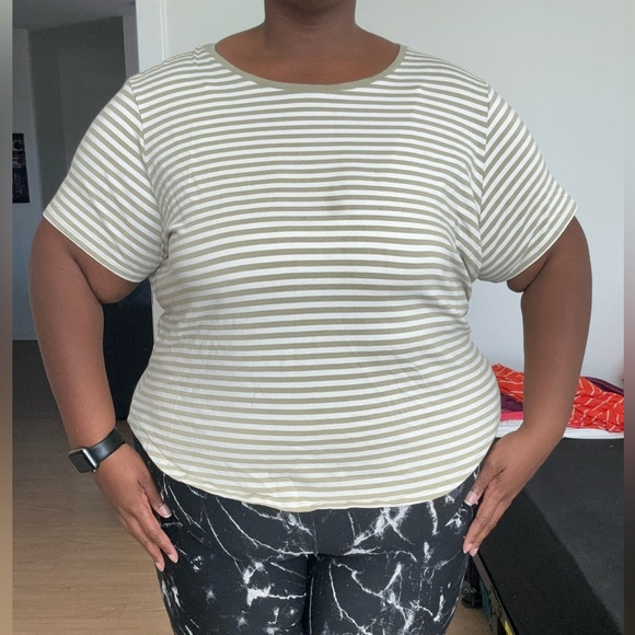 Universal Standard Green & White Striped Shirt – Size 2XL (30W/32W) - Picture 1 of 4